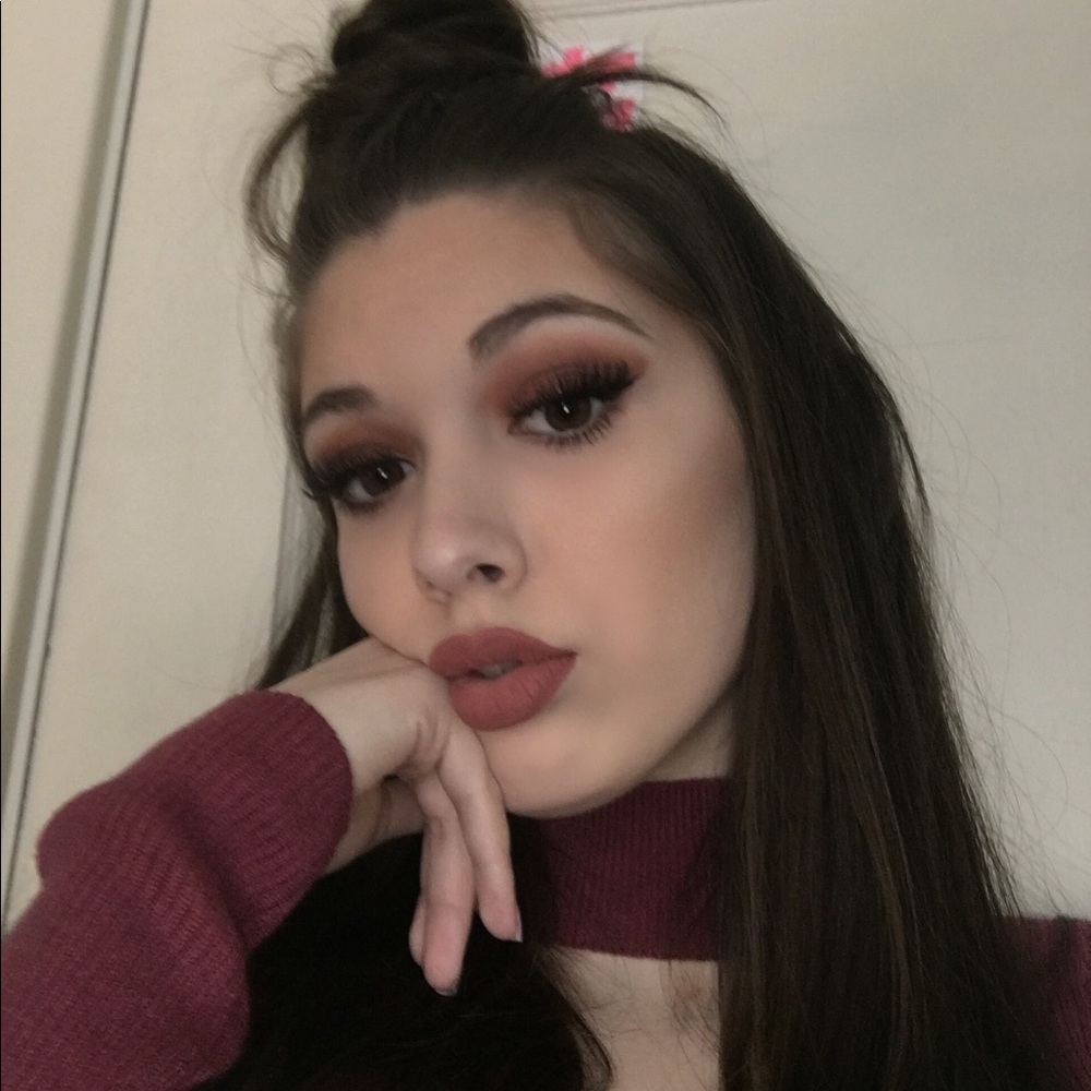 Meet your Posher, Katie